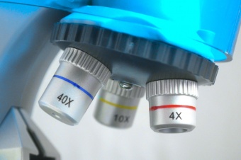 microscope_levenhuk_labzz_101_azure_2